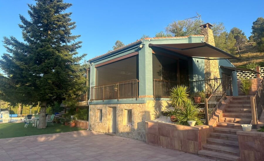 TOLDO MODELO COFRE DE BRAZOS EXTENSIBLES